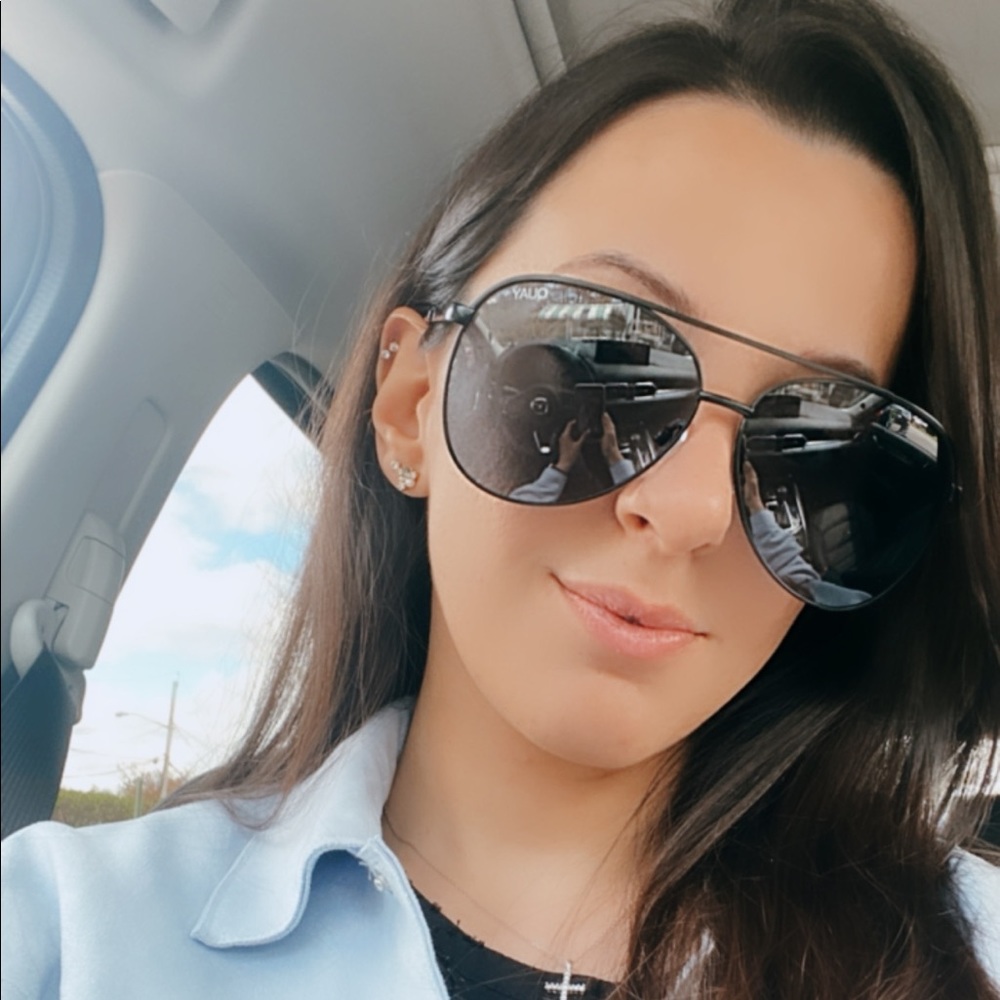 Meet your Posher, Bianca